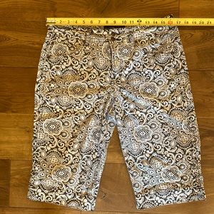 Women’s shorts size 10